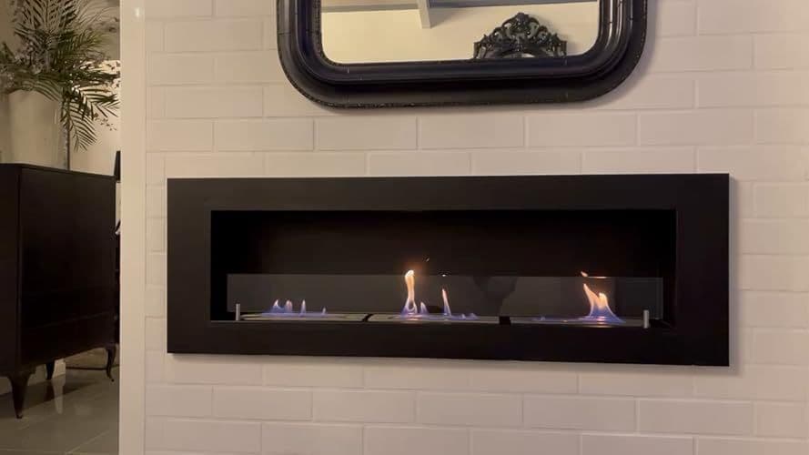 Cheminée encastrable moderne avec un design épuré