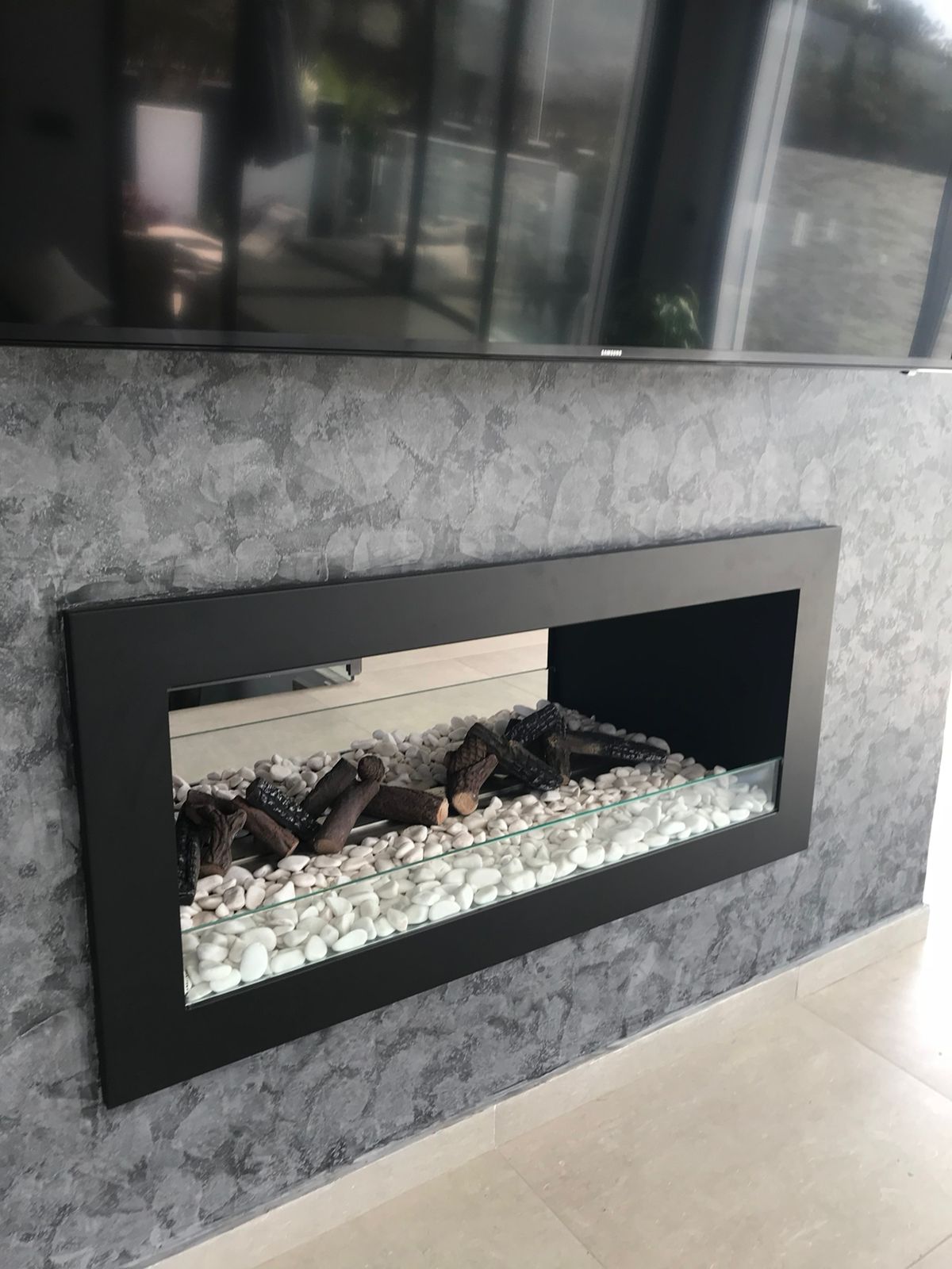Cheminée en verre moderne — cheminée bioéthanol Archiflamme